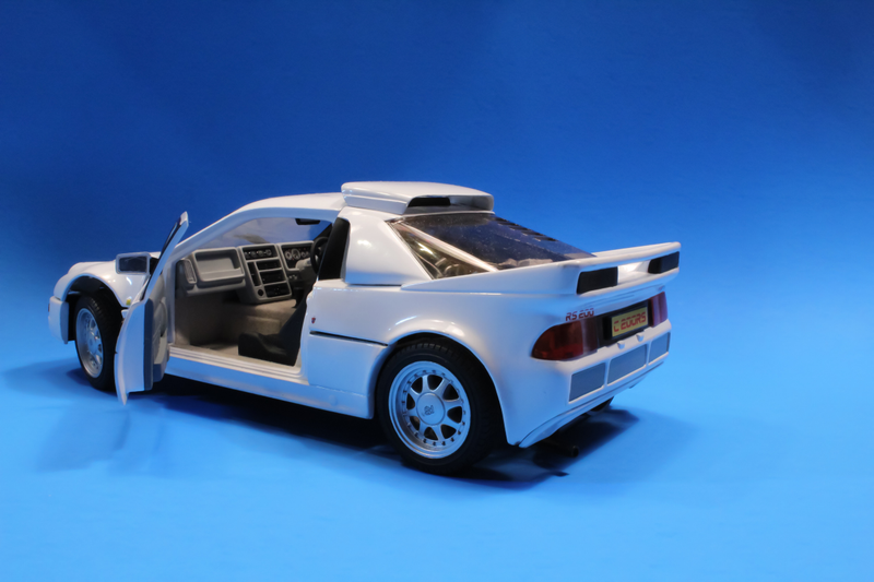 Illustration for article titled Ricko 1:18 scale Ford RS200